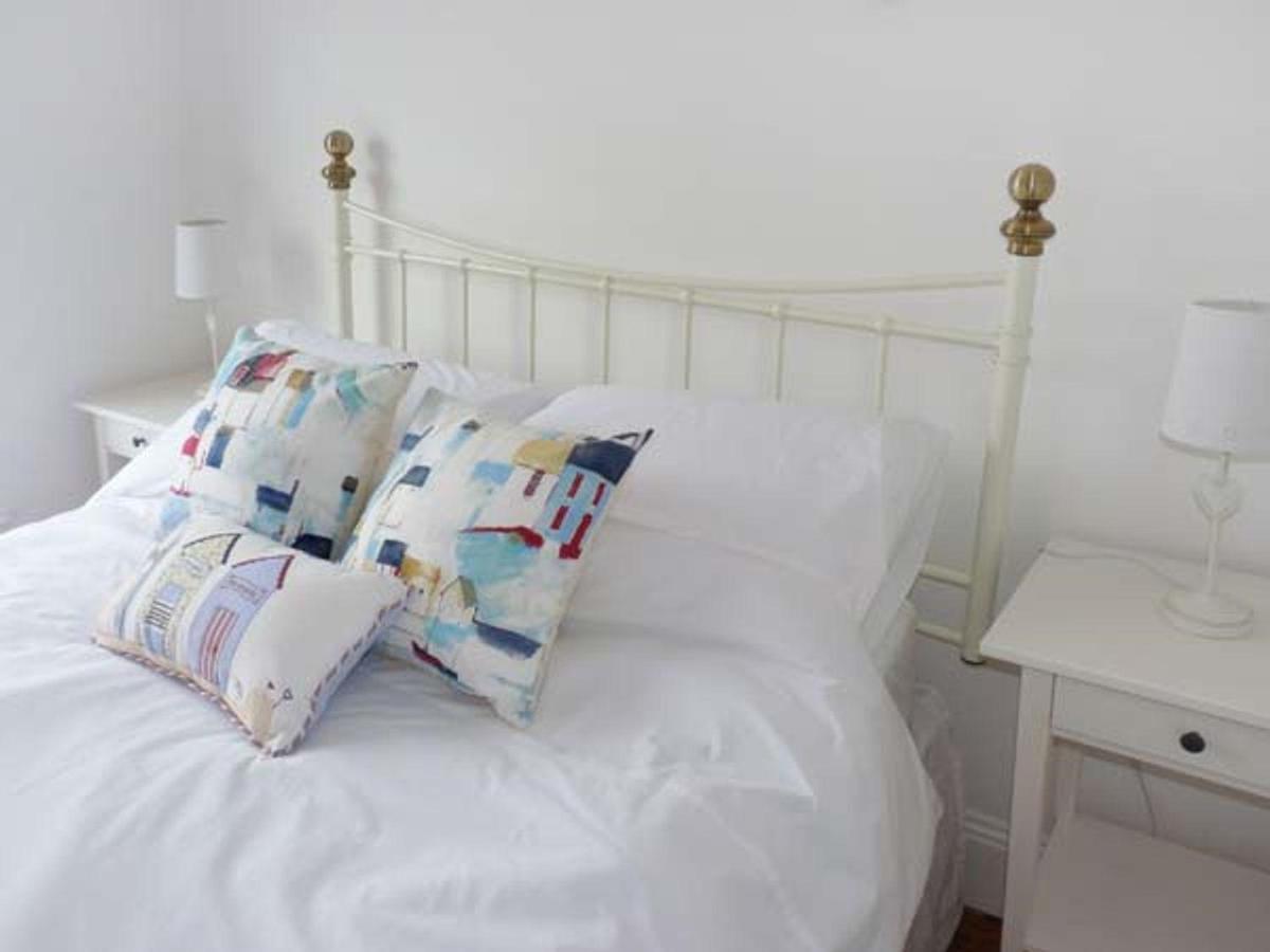 Rose Cottage เซนต์ออสเทลล์ ภายนอก รูปภาพ