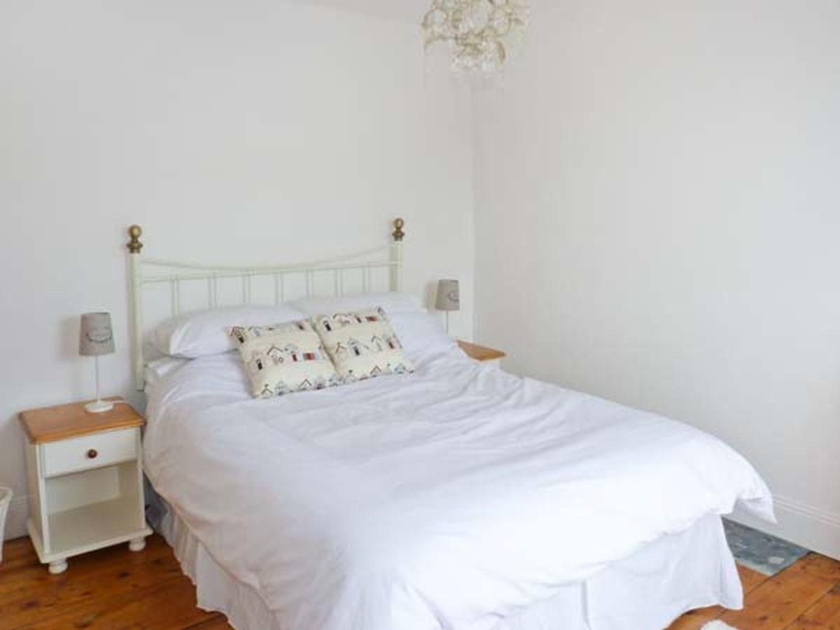 Rose Cottage เซนต์ออสเทลล์ ภายนอก รูปภาพ